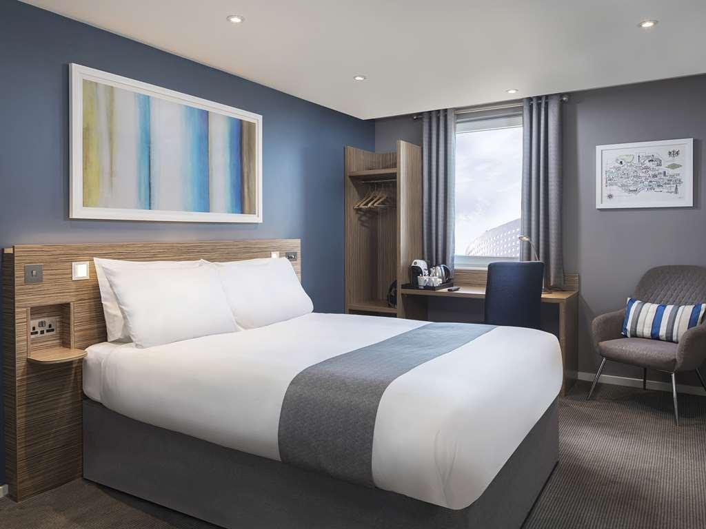 Mercure London Gatwick Airport Horley Szoba fotó