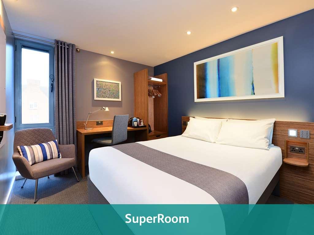 Mercure London Gatwick Airport Horley Szoba fotó