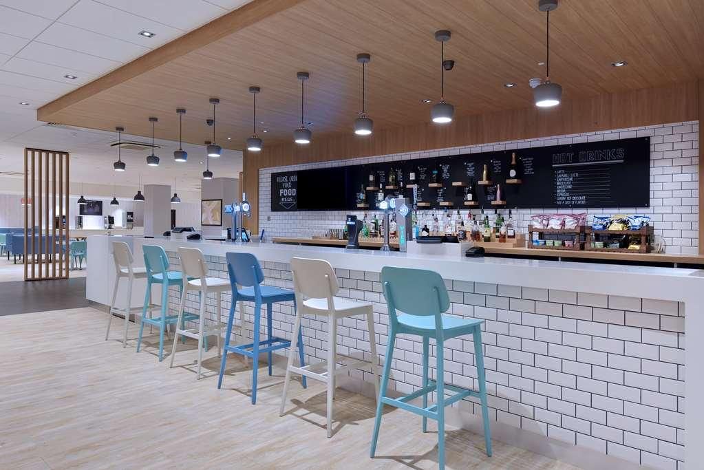 Mercure London Gatwick Airport Horley Étterem fotó