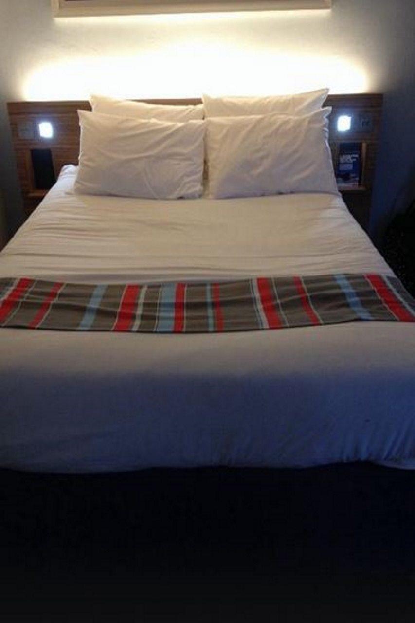 Mercure London Gatwick Airport Horley Kültér fotó